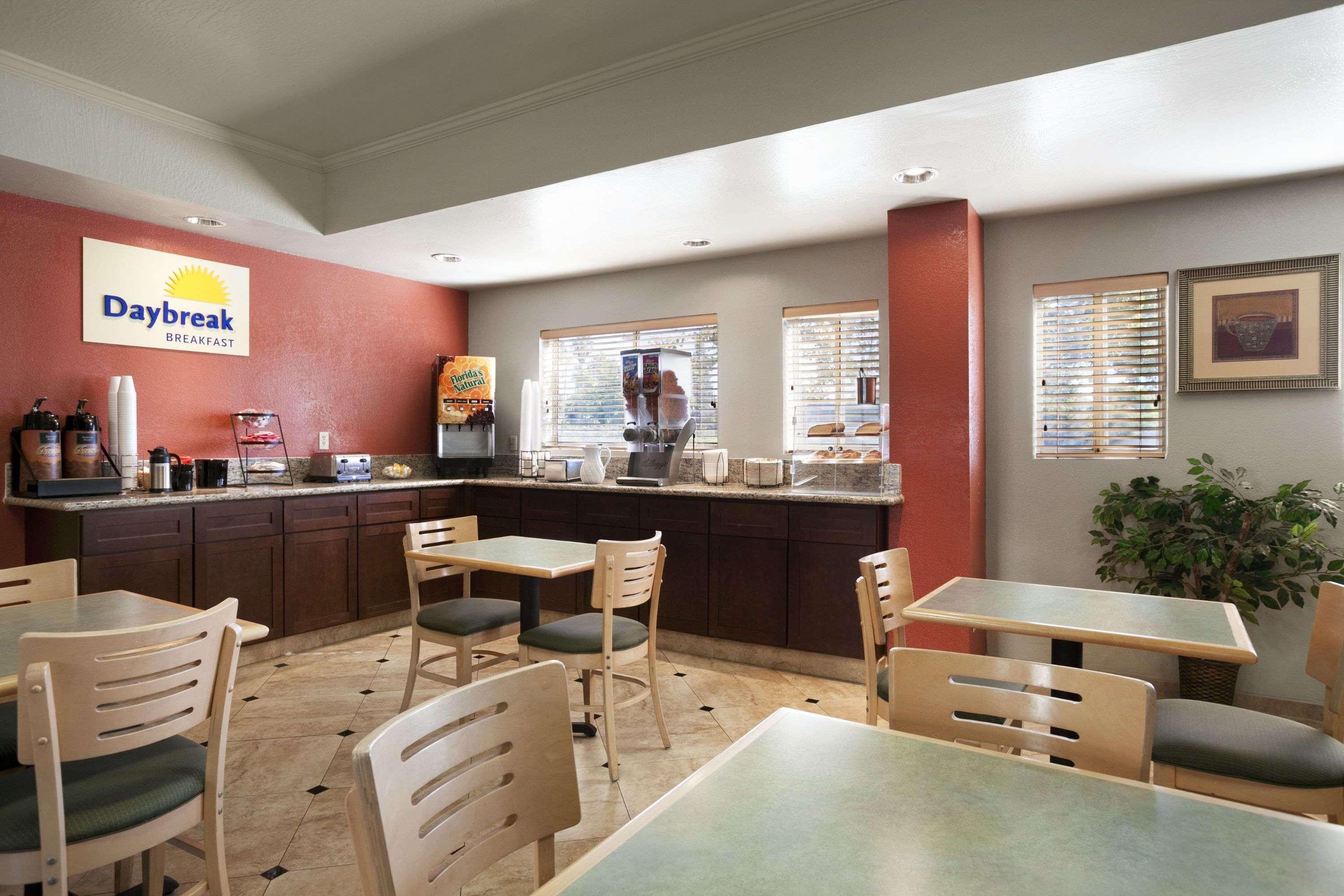 Hotel Days & By Wyndham Rancho Cordova